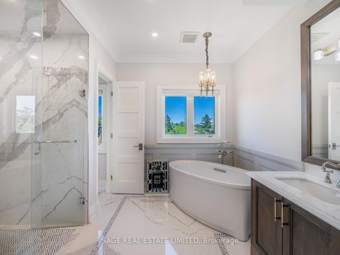 Photo 30 at 17 Daniel Cozens Court, Newtonbrook West, Toronto