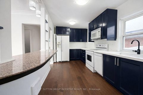 Photo 3 at 65 Barrhead Crescent, Kipling, Toronto