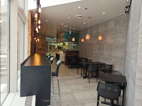 Photo 10 at 16 - 5650 Yonge Street, Newtonbrook West, Toronto