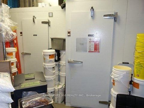 Photo 20 at 16 - 5650 Yonge Street, Newtonbrook West, Toronto