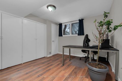 Photo 13 at 235 St Vincent Street, Wellington, Barrie