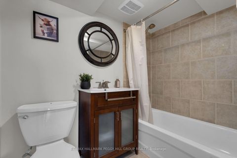 Photo 15 at 235 St Vincent Street, Wellington, Barrie