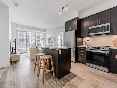 Photo 7 at 404 - 105 Oneida Crescent, Langstaff, Richmond Hill