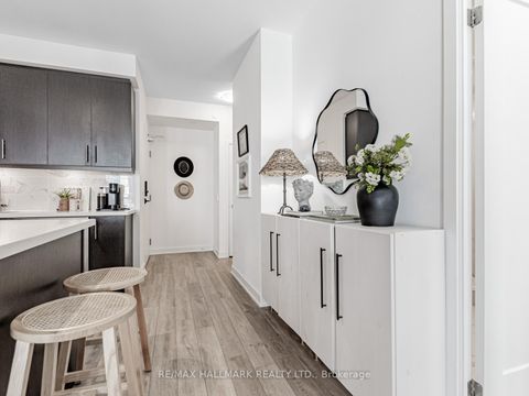 Photo 11 at 404 - 105 Oneida Crescent, Langstaff, Richmond Hill