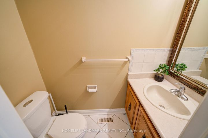 Photo 6 at 4303 Bridlepath Trail, Erin Mills, Mississauga