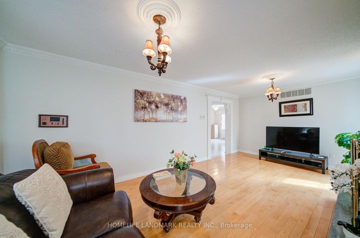 Photo 12 at 4303 Bridlepath Trail, Erin Mills, Mississauga