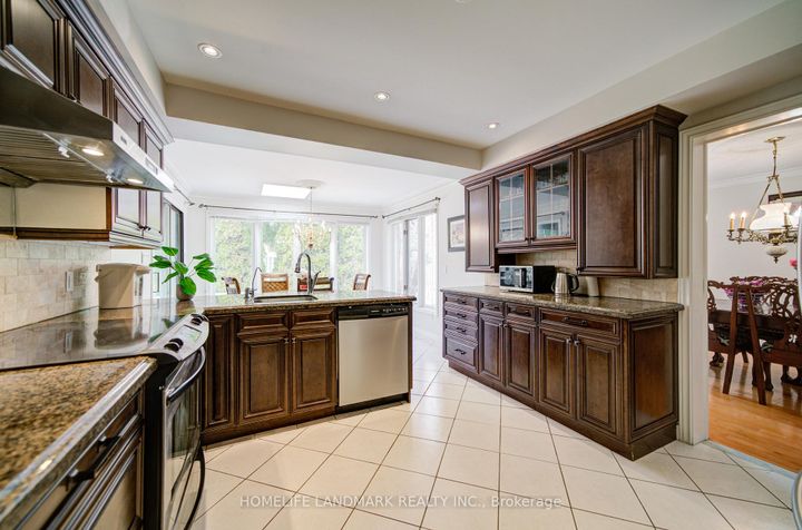 Photo 15 at 4303 Bridlepath Trail, Erin Mills, Mississauga