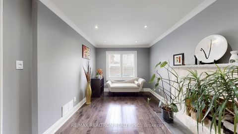 Photo 3 at 229 Kingsbridge Garden Circle, Hurontario, Mississauga