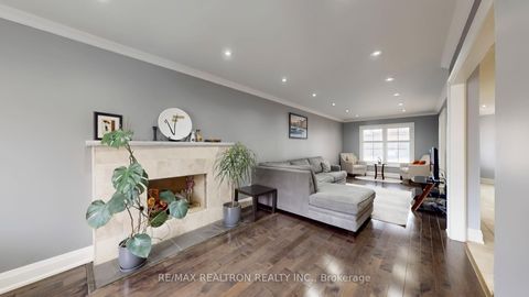 Photo 5 at 229 Kingsbridge Garden Circle, Hurontario, Mississauga