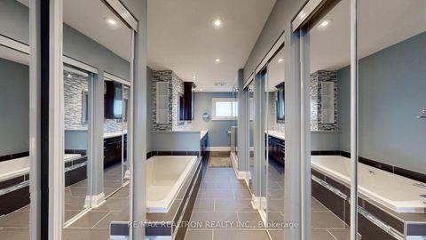 Photo 15 at 229 Kingsbridge Garden Circle, Hurontario, Mississauga