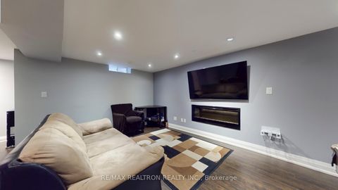 Photo 24 at 229 Kingsbridge Garden Circle, Hurontario, Mississauga