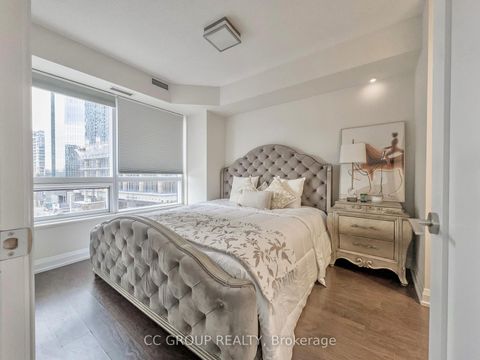 Photo 12 at 402 - 2 Anndale Drive, Willowdale East, Toronto