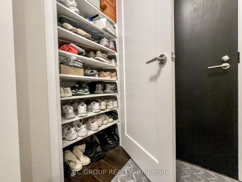 Photo 28 at 402 - 2 Anndale Drive, Willowdale East, Toronto