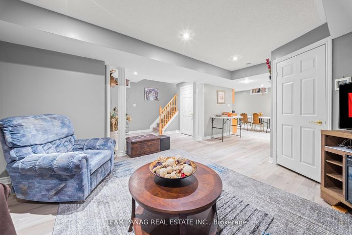 Photo 33 at 52 Pacific Wind Crescent, Wellington, Brampton