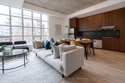 Photo 2 at 305 - 23 Brant Street, Waterfront Communities C1, Toronto