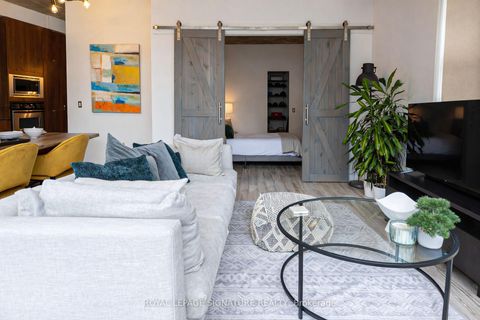 Photo 3 at 305 - 23 Brant Street, Waterfront Communities C1, Toronto