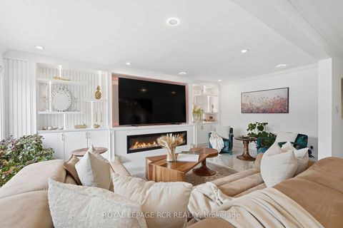 Photo 7 at 369 Kennedy Street W, Aurora Highlands, Aurora