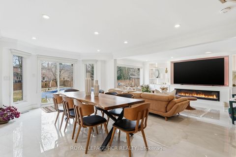 Photo 8 at 369 Kennedy Street W, Aurora Highlands, Aurora