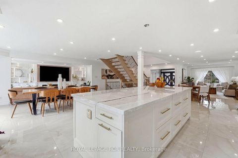 Photo 12 at 369 Kennedy Street W, Aurora Highlands, Aurora