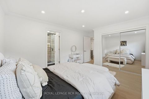 Photo 20 at 369 Kennedy Street W, Aurora Highlands, Aurora