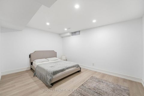 Photo 33 at 369 Kennedy Street W, Aurora Highlands, Aurora