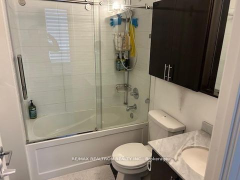 Photo 8 at 105 - 75 North Park Road, Beverley Glen, Vaughan