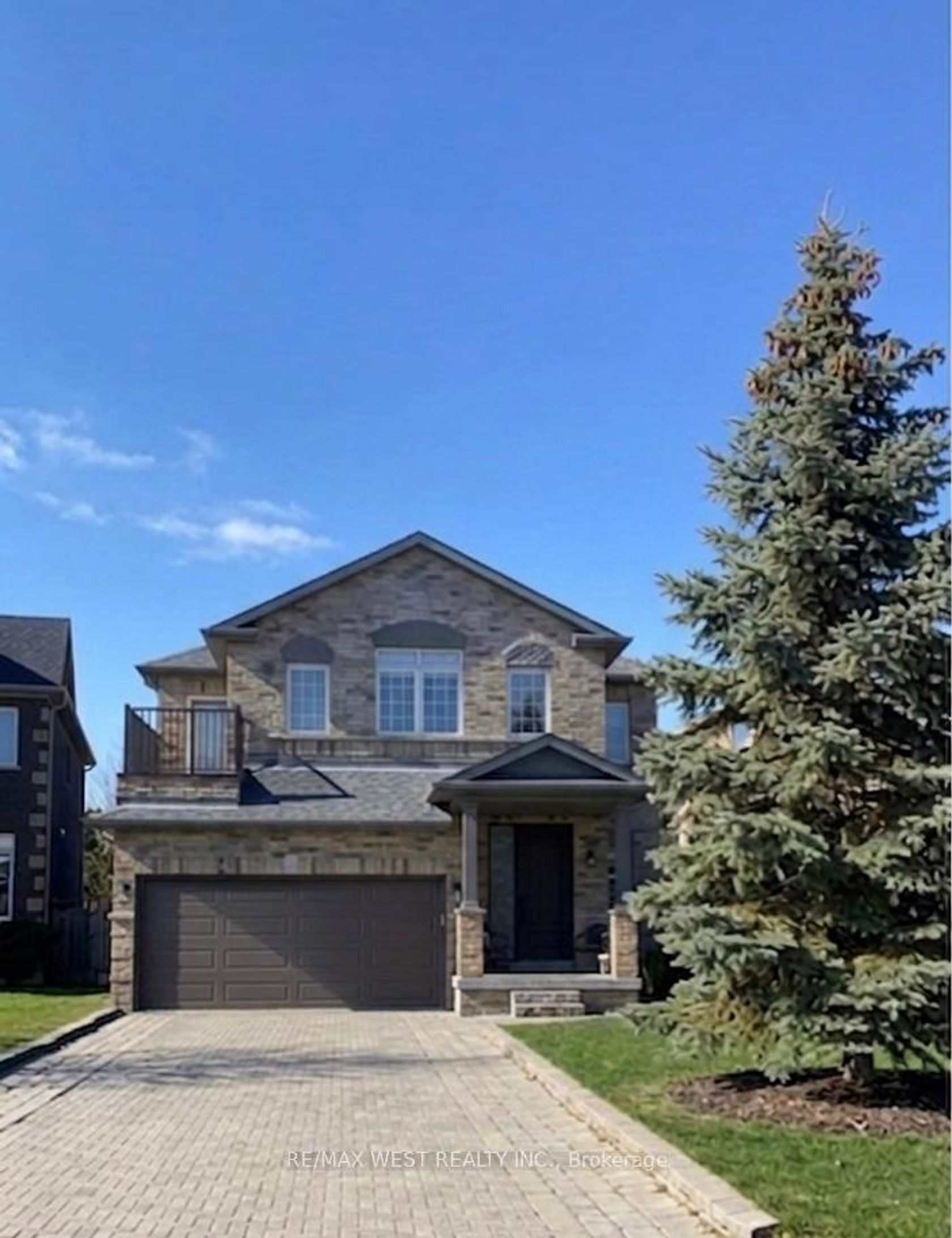 99 Gray Park Drive, Bolton West, Caledon by Loree Meneguzzi Real Estate 99 Gray Park Drive, Bolton West, Caledon