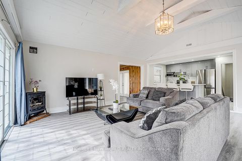 Photo 7 at 20 John Street, King City, King