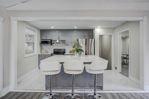 Photo 13 at 20 John Street, King City, King