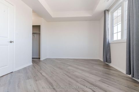 Photo 14 at 315 - 80 Aspen Springs Drive, Bowmanville, Clarington