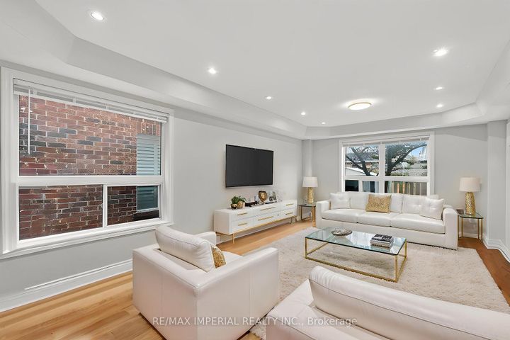 Photo 10 at 103 Ferdinand Avenue, Vellore Village, Vaughan