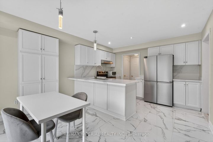 Photo 17 at 103 Ferdinand Avenue, Vellore Village, Vaughan