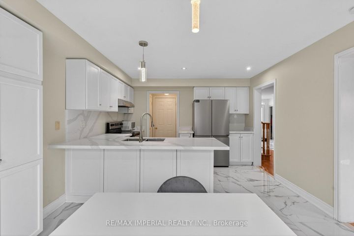 Photo 18 at 103 Ferdinand Avenue, Vellore Village, Vaughan