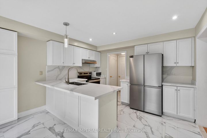 Photo 19 at 103 Ferdinand Avenue, Vellore Village, Vaughan