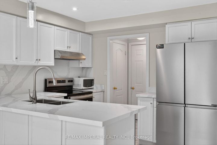 Photo 20 at 103 Ferdinand Avenue, Vellore Village, Vaughan