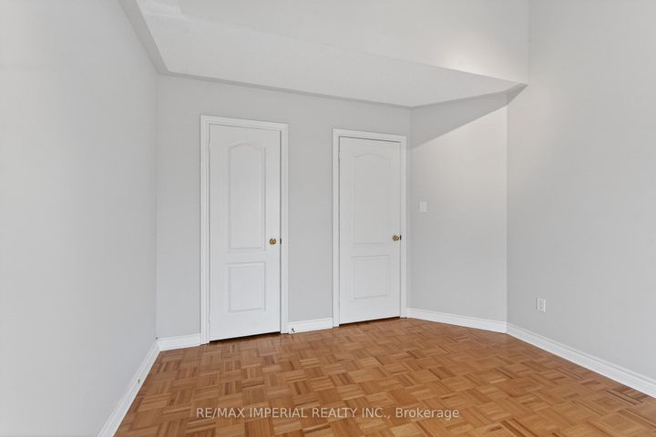 Photo 28 at 103 Ferdinand Avenue, Vellore Village, Vaughan