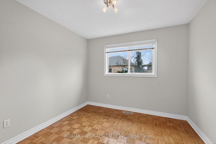 Photo 33 at 103 Ferdinand Avenue, Vellore Village, Vaughan