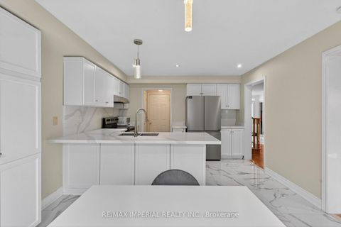 Photo 18 at 103 Ferdinand Avenue, Vellore Village, Vaughan