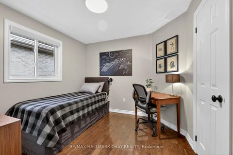 Photo 20 at 12 Dunnett Drive, Ardagh, Barrie