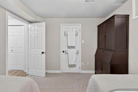 Photo 33 at 12 Dunnett Drive, Ardagh, Barrie