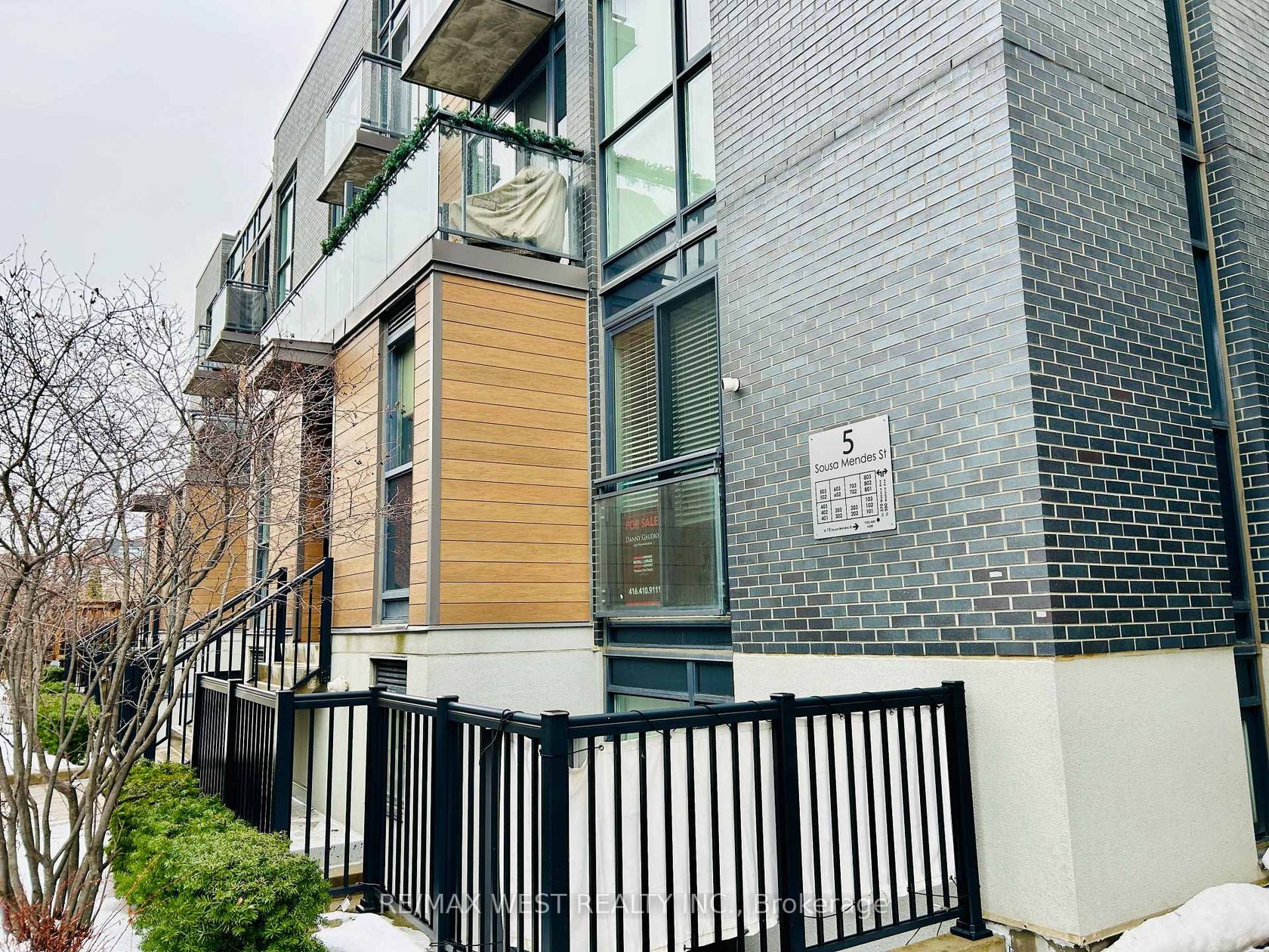 102 - 5 Sousa Mendes Street, Junction, Toronto 