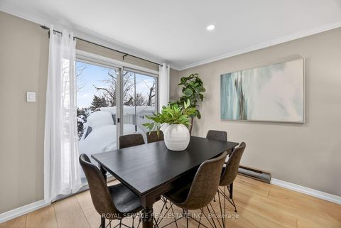 Photo 9 at 41 Hemingway Crescent, Letitia Heights, Barrie