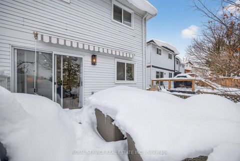 Photo 36 at 41 Hemingway Crescent, Letitia Heights, Barrie