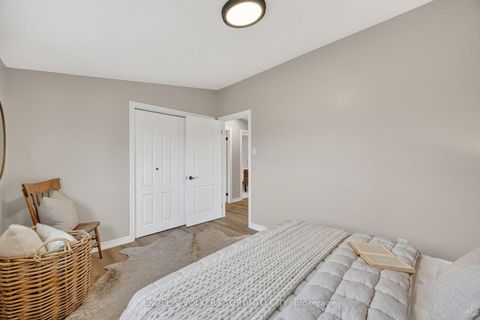 Photo 24 at 33 Wheatsheaf Crescent, Black Creek, Toronto