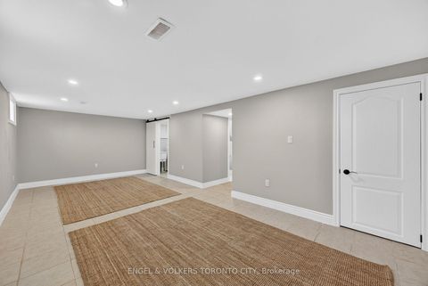 Photo 32 at 33 Wheatsheaf Crescent, Black Creek, Toronto