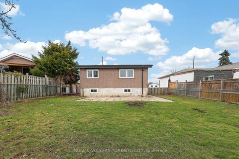 Photo 42 at 33 Wheatsheaf Crescent, Black Creek, Toronto