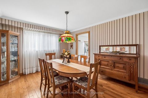 Photo 14 at 91 Batson Drive, Aurora Village, Aurora