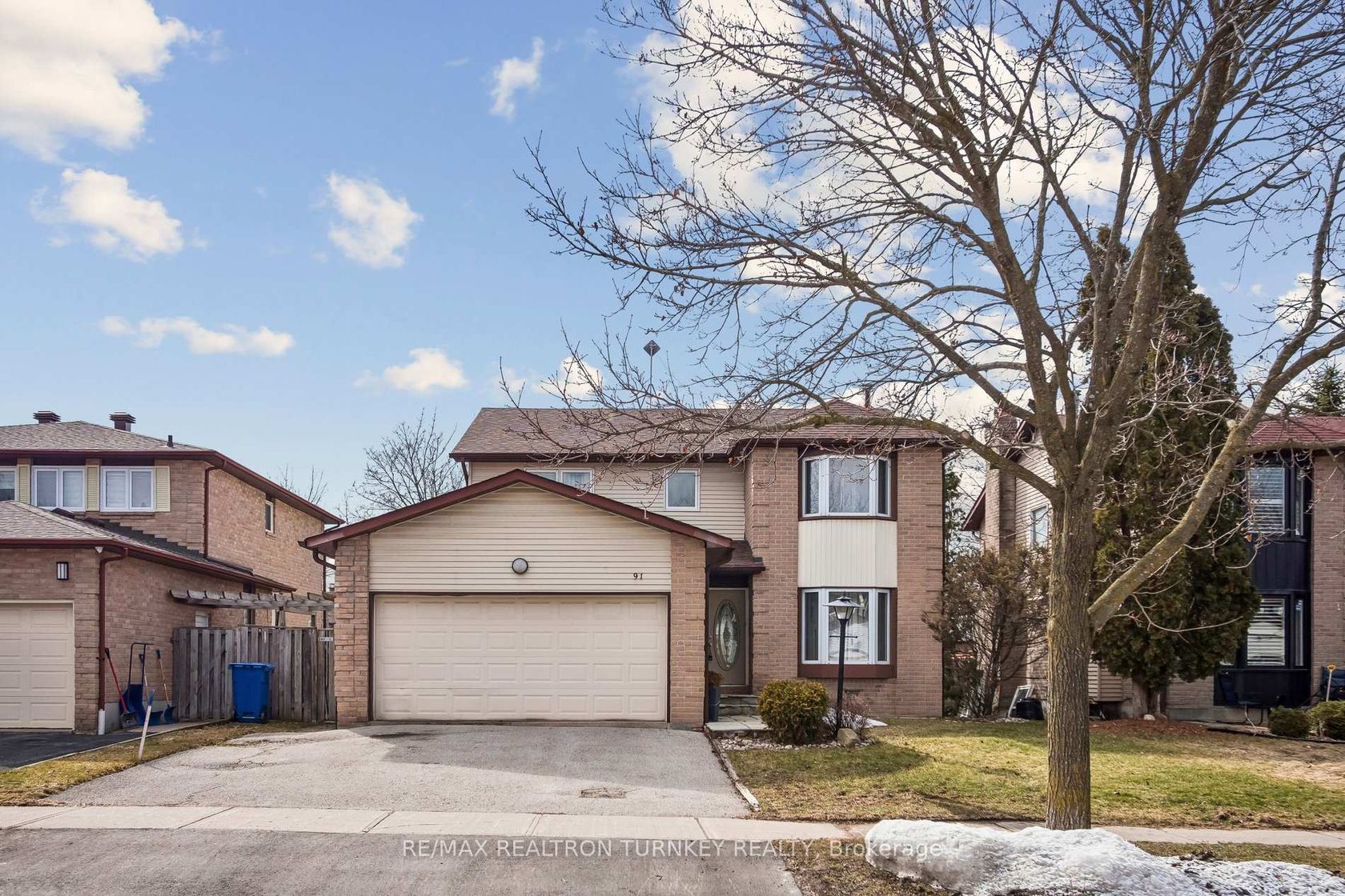 91 Batson Drive, Aurora Village, Aurora by Loree Meneguzzi Real Estate 91 Batson Drive, Aurora Village, Aurora