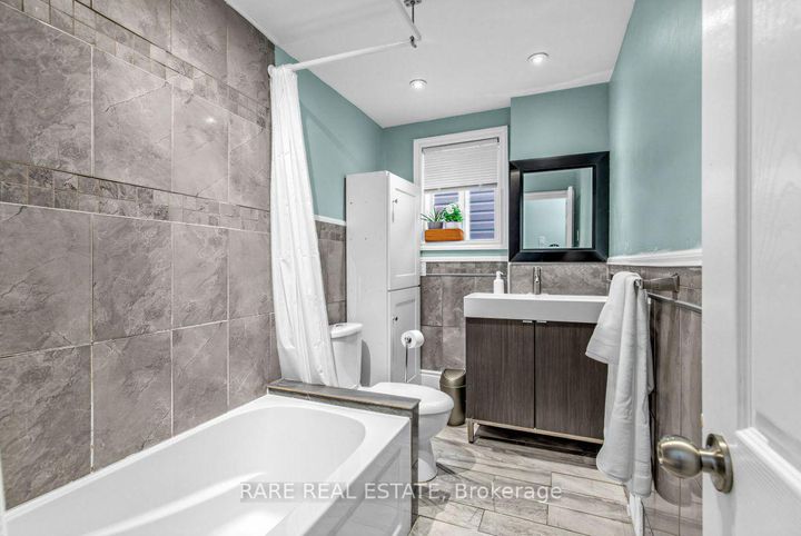Photo 32 at 18 Earlscourt Avenue, Davenport, Toronto