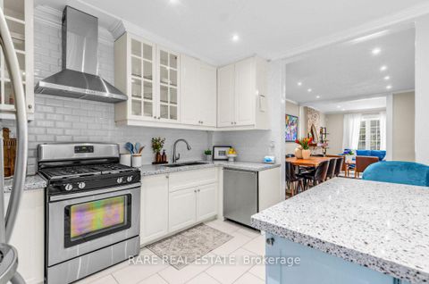 Photo 14 at 18 Earlscourt Avenue, Davenport, Toronto